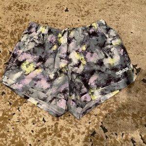 Girls Adidas Dri-fit shorts - Large